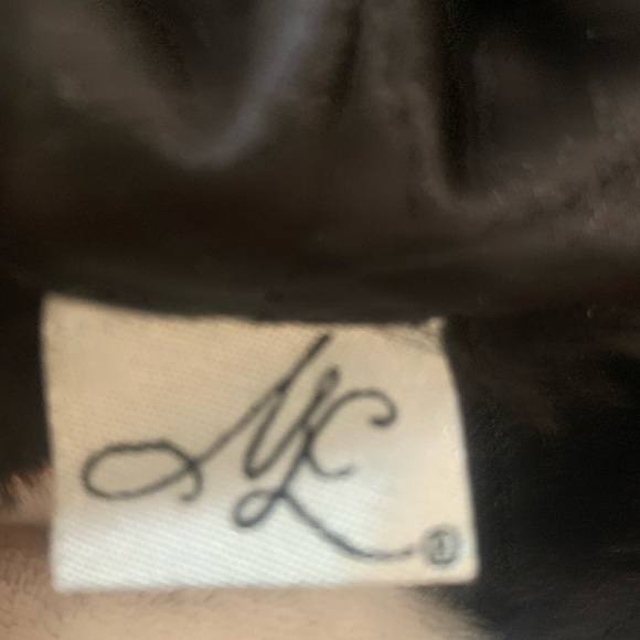 Faux fur trapper hat in black